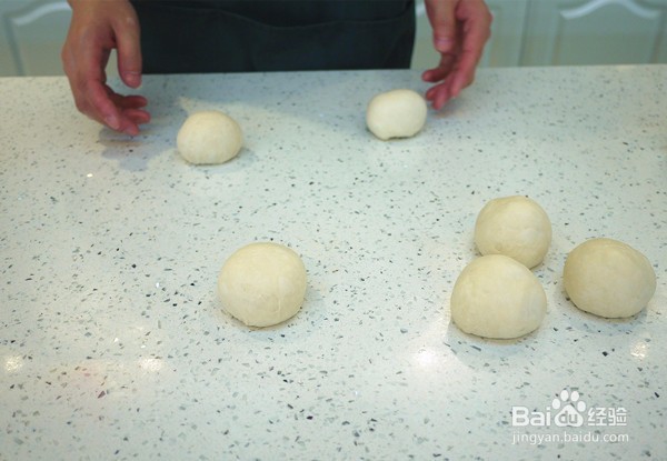 椰子油怎么用——烘焙椰香辫子面包