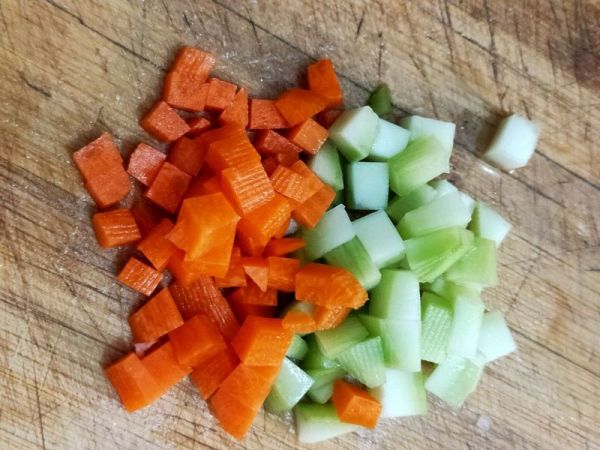 五花肉烧黄花鱼