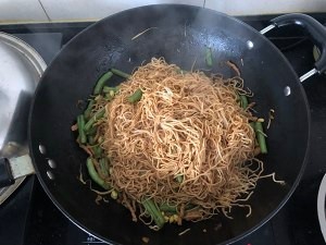 超级好吃的豆角肉丝焖面