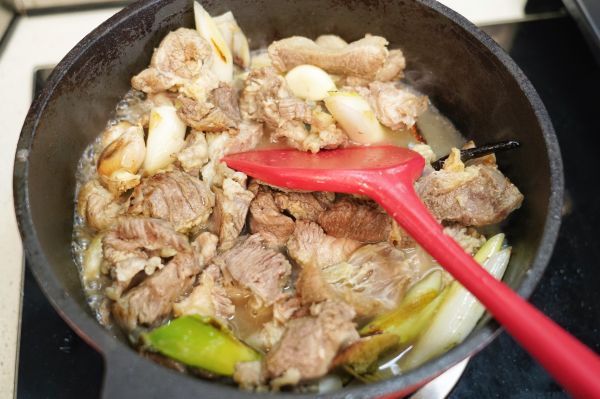 蒸汽锅白萝卜牛巴脑