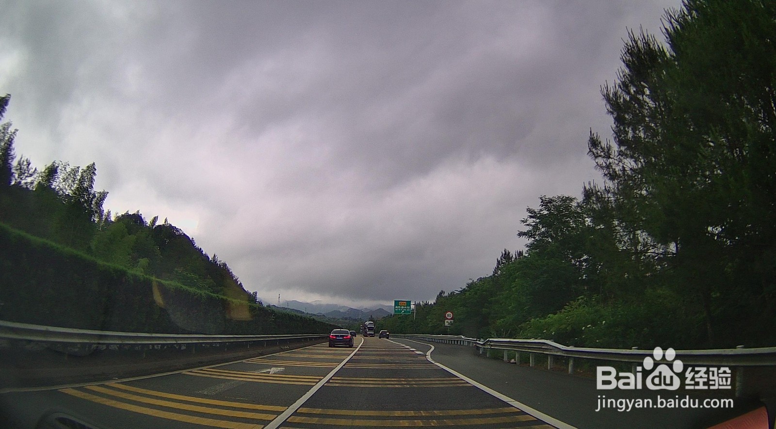 如何在高速路上拍出漂亮的天空美景