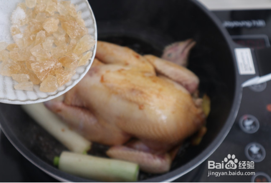 酱油鸡是年夜饭不可缺少的一道菜