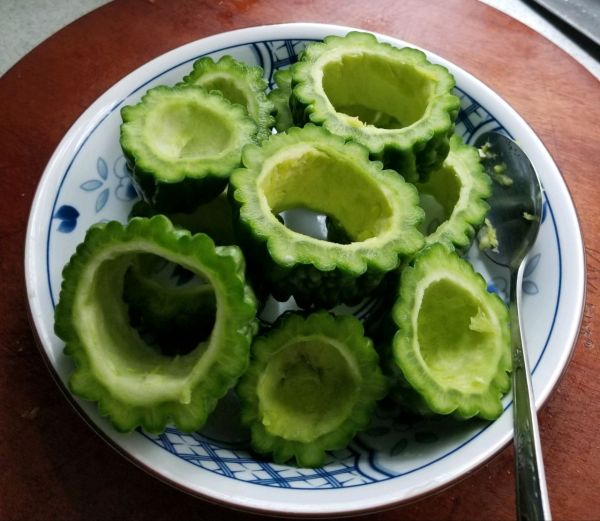 苦瓜酿肉黄豆汤