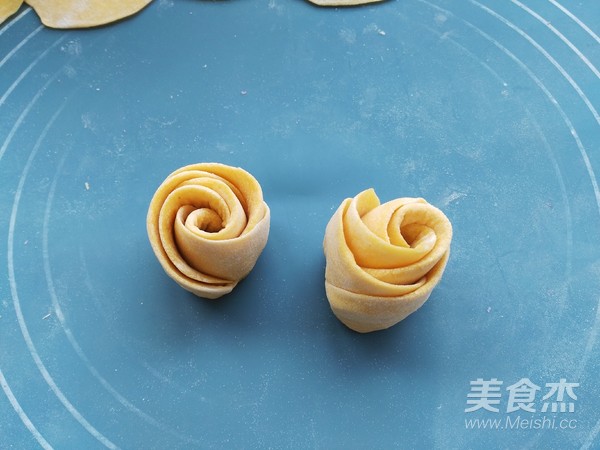 面食也可以如此华丽--玫瑰花馒头