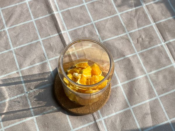 蔓越莓汁橙子冰饮