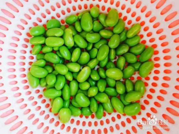 毛豆炒茭白的做法