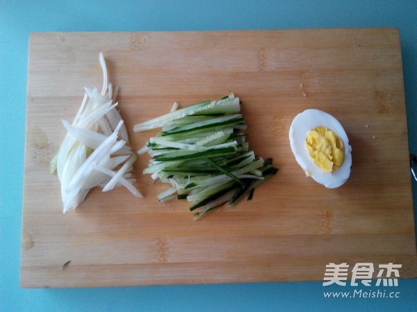 荞麦冷面的做法