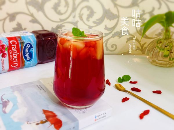 苹果蔓越莓水果茶