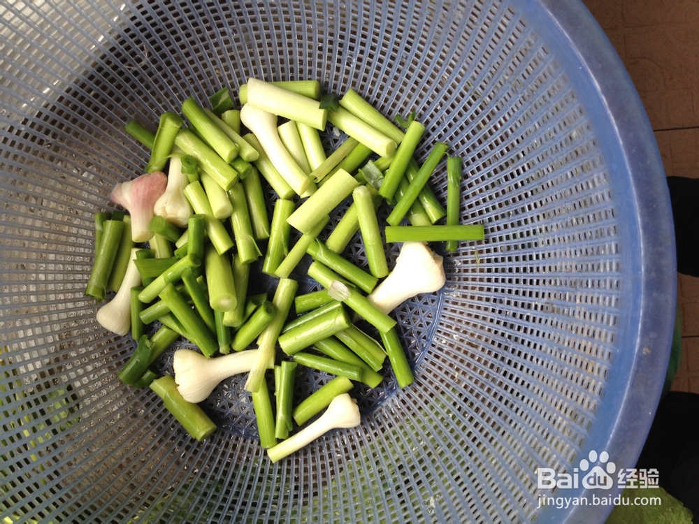 腊肉炒蒜苗怎么做