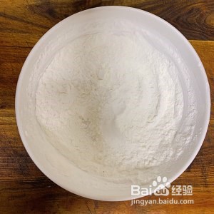 好吃到吮指的蒜香鸡翅制作步骤！
