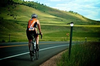 如何学会并打好篮球