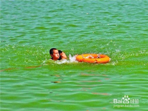 有人溺水怎么进行现场急救