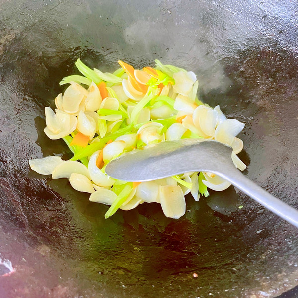 美味美味西芹百合