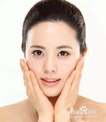 拍打脸部的好处及方法