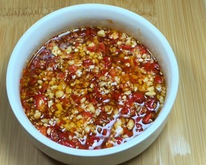 怎么做好吃停不下来的蒜香鸡爪