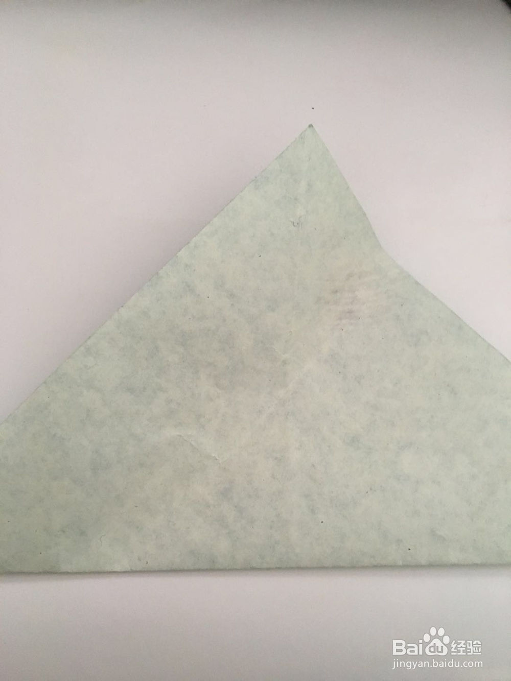一副素雅的四角荷花图 怎样用彩纸裁剪