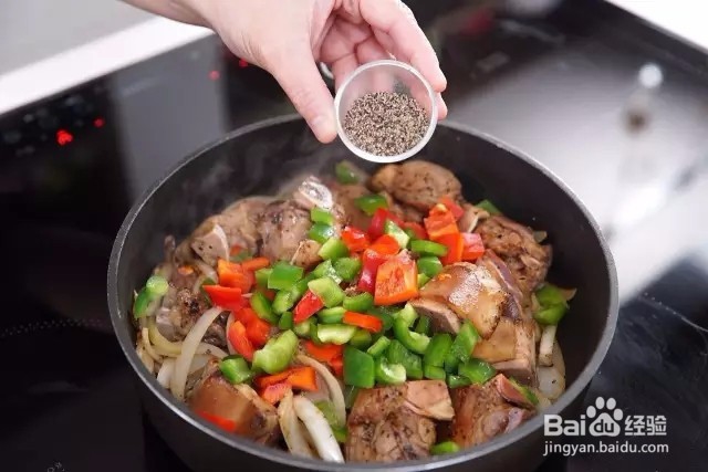 九段香黑椒猪手的做法