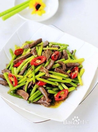 蒜薹炒猪肝的做法