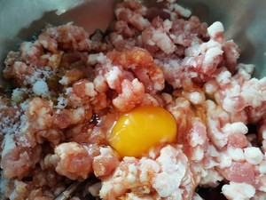 海蛎子萝卜丝猪肉饺子的做法