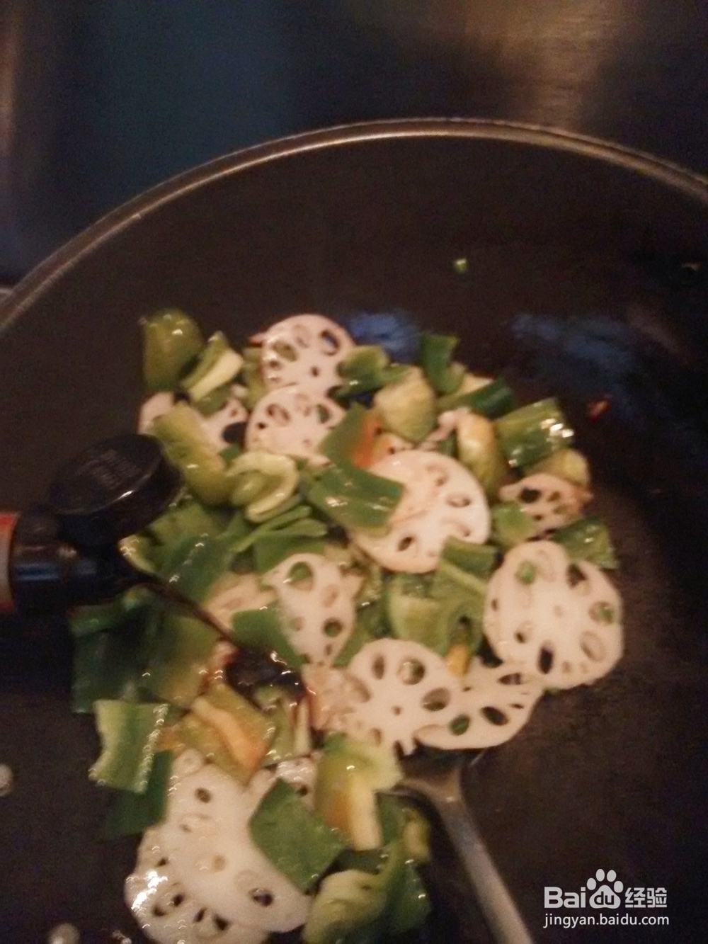 青椒炒藕怎么炒