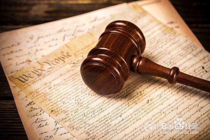 女生被家暴，该怎么起诉离婚