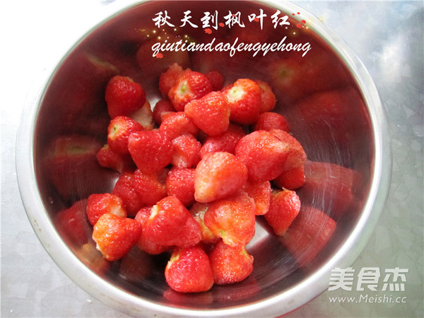 鲜榨草莓汁的做法