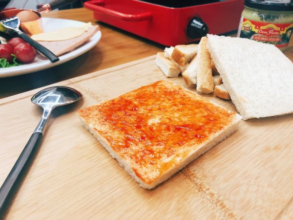 牛油果酱三明治