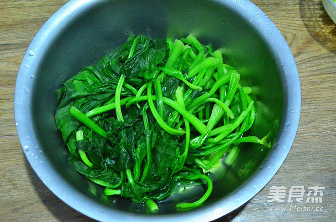 蒜蓉菠菜的做法