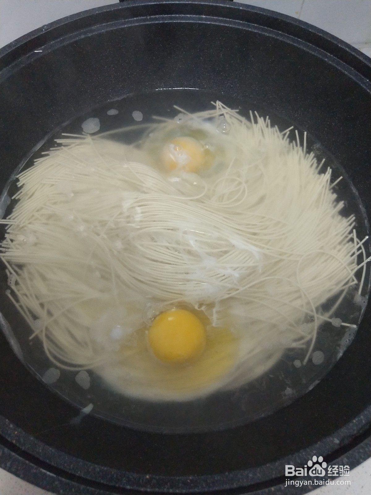 菠菜鸡蛋面怎么做？