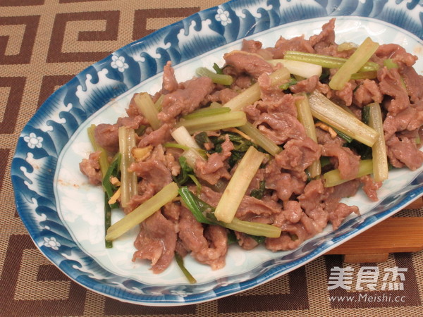 冬日暖身菜——芹香羊肉