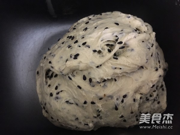 黑芝麻面包(面包机版)