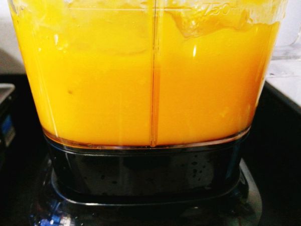 芒果椰汁千层糕