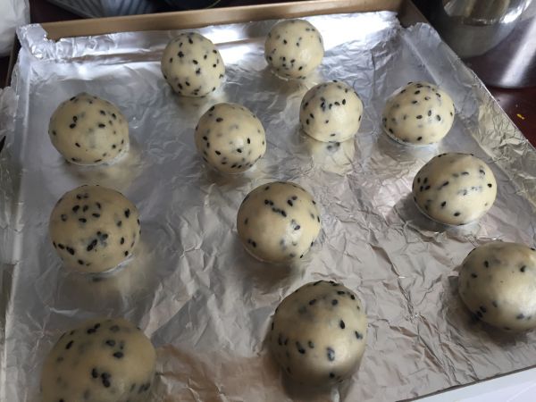黑芝麻麻糬面包
