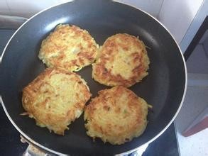 红薯鸡蛋饼的做法