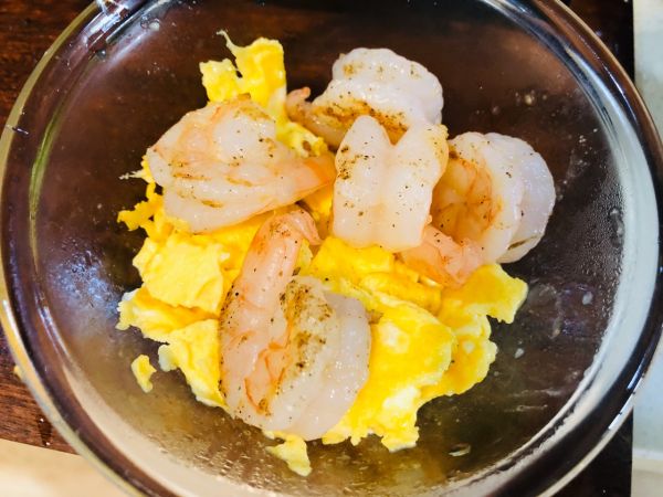 咸蛋黄海鲜炒饭