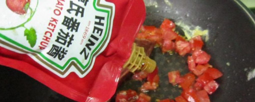 家常美味番茄蛋炒面
