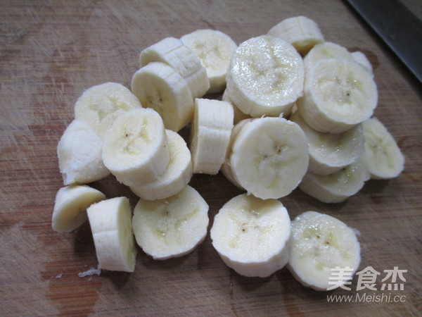 火龙果香蕉银耳汤