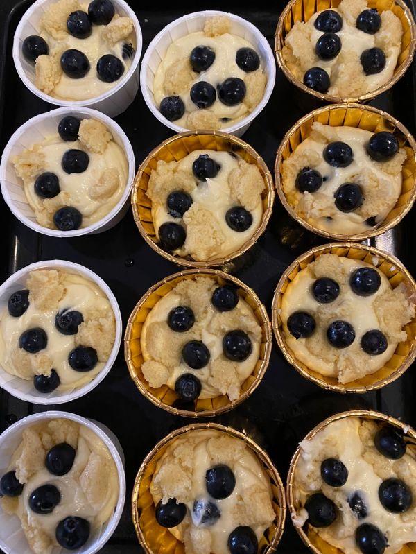 蓝莓爆浆玛芬蛋糕