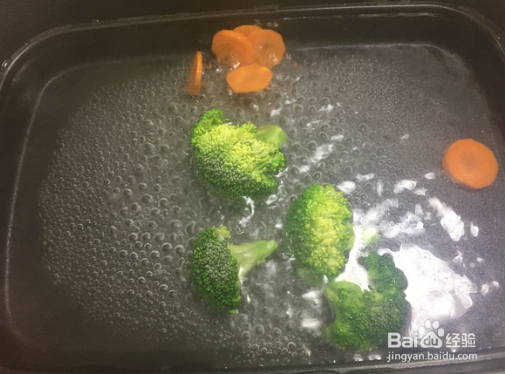 黑椒鸡腿盖饭的做法