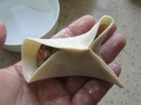 家常饮食：[1]饺子