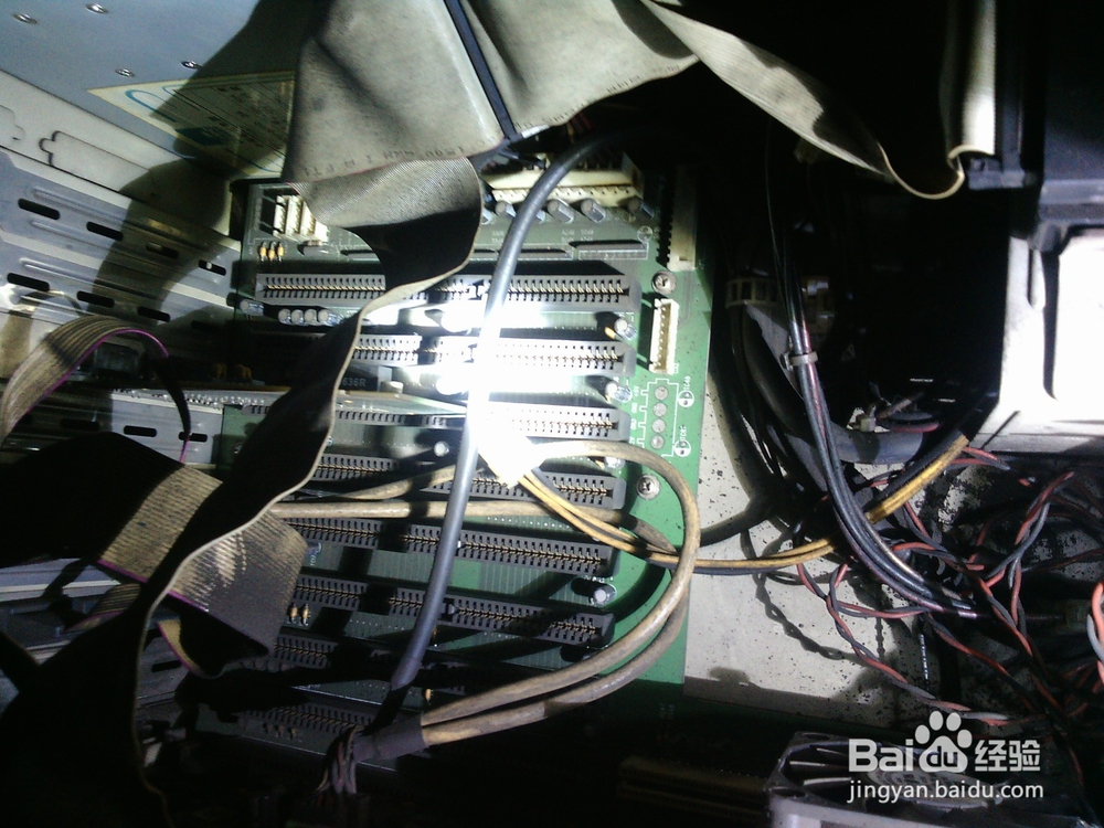 台式电脑黑屏的维修方法