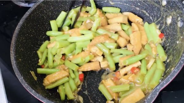 锅烧豆腐烧豆角