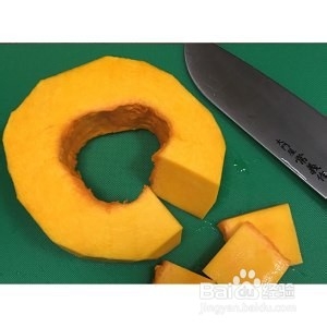 食补佳品牛奶南瓜粥的做法