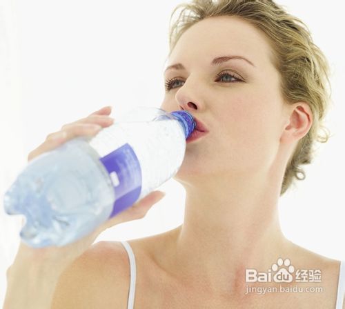 冬天脸上脱皮怎么办