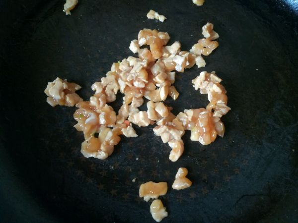 藜麦鸡肉蔬菜饭团