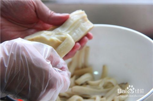 素心居静手撕杏鲍菇，夏天凉菜靠它了