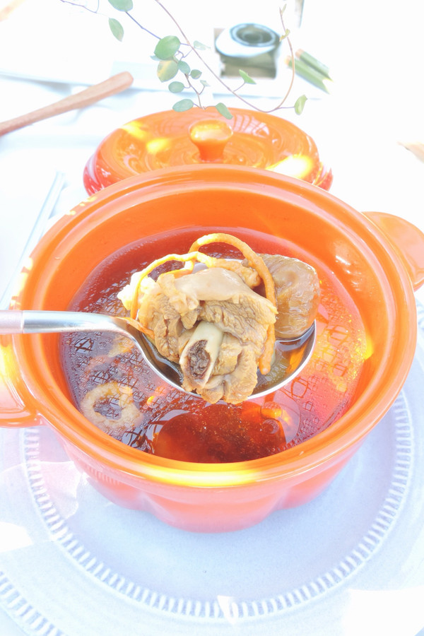 虫草栗子鸡腿炖汤