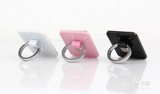 如何清理手机指环支架的黏着物?