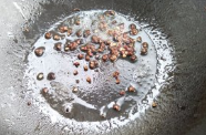 辣子鸡丁的做法