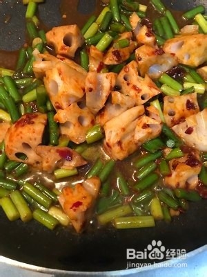 食补佳品小炒南国藕蛋的做法